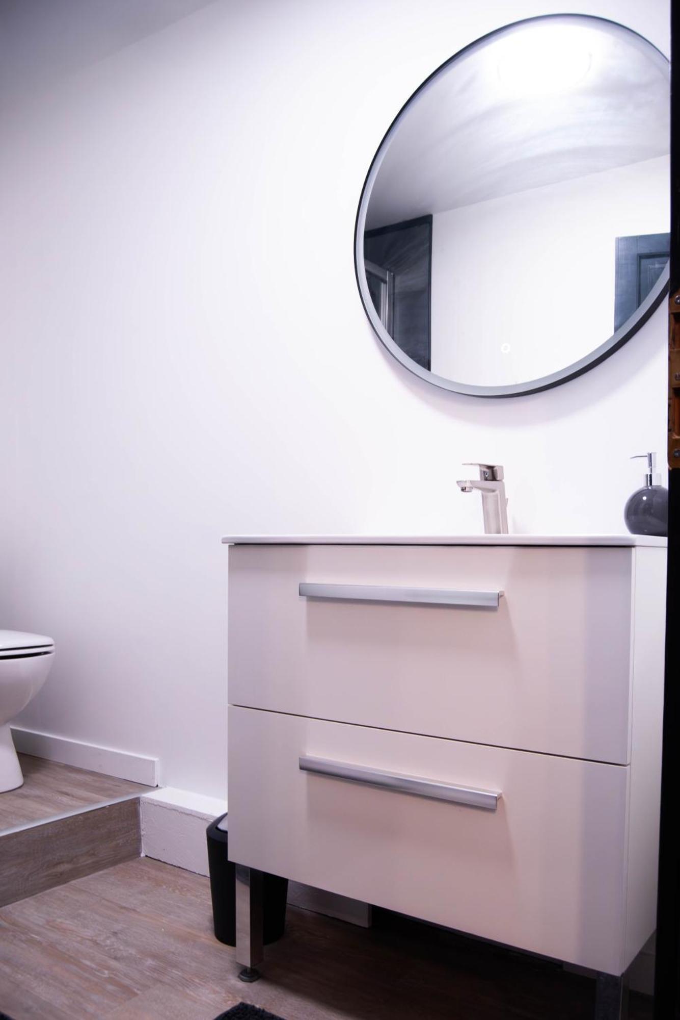 Suite Romantique Jacuzzi Moulins  Extérieur photo